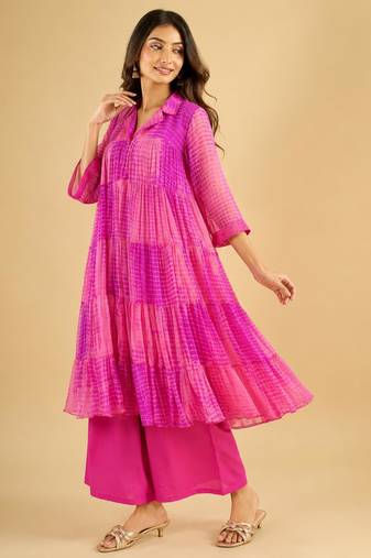 Women's fuchsia pink tiered kurta set