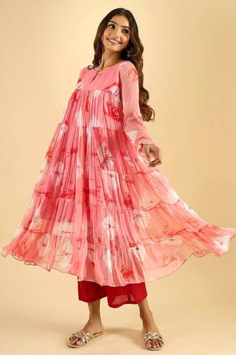Women's blush pink printed tiered kurta set