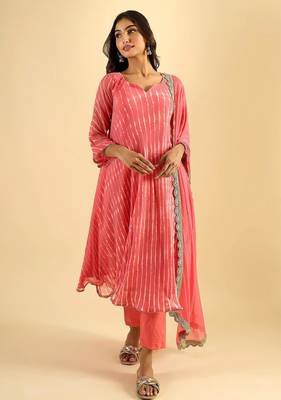 Women's coral pink striped anarkali kurta set with dupatta 3