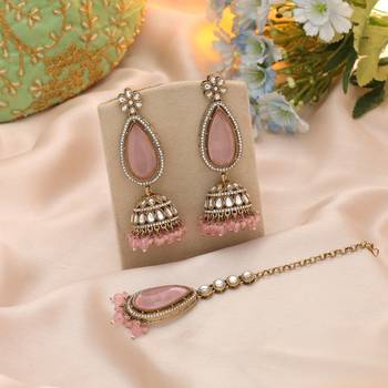 Light pink color kundan earrings tikka set 2
