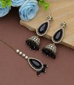 Black color kundan earrings tikka set