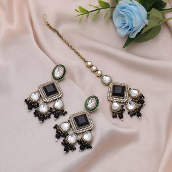 Black color kundan earrings tikka set 1