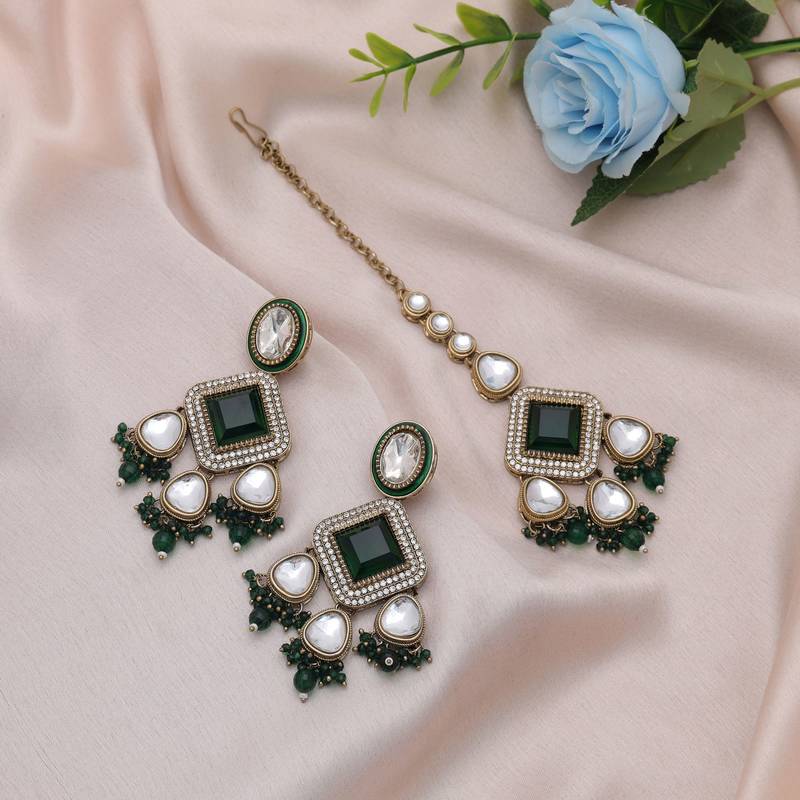 Green color kundan earrings tikka set