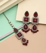 Maroon color kundan earrings tikka set