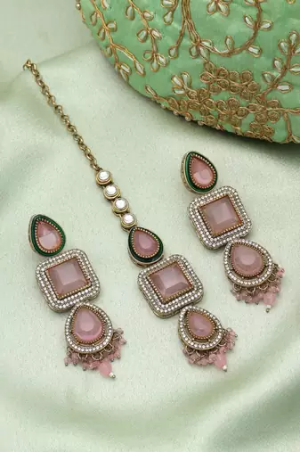 Light pink color kundan earrings tikka set