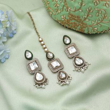 White color kundan earrings tikka set 2