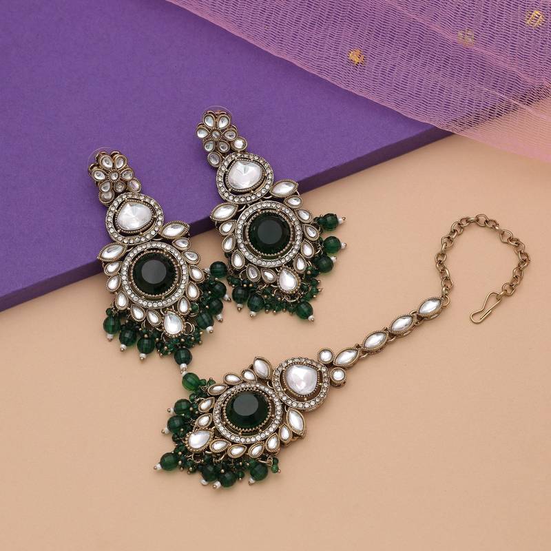 Green color kundan earrings tikka set