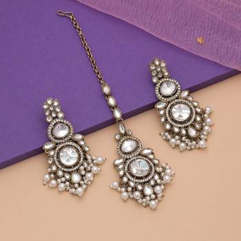White color kundan earrings tikka set 1