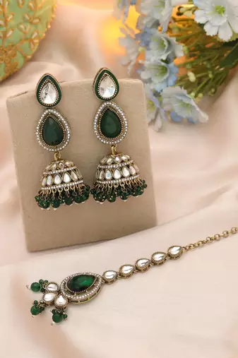 Green color kundan earrings tikka set