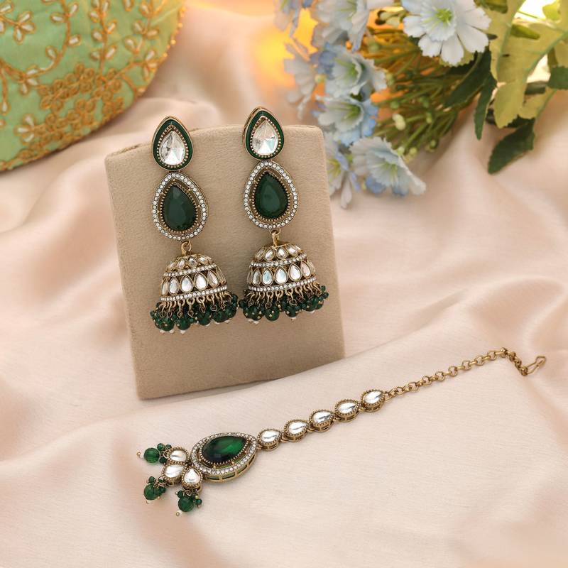 Green color kundan earrings tikka set