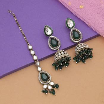 Green color kundan earrings tikka set 2