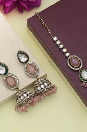 Light pink color kundan earrings tikka set