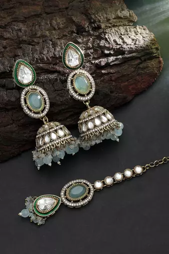 Sky blue color kundan earrings tikka set