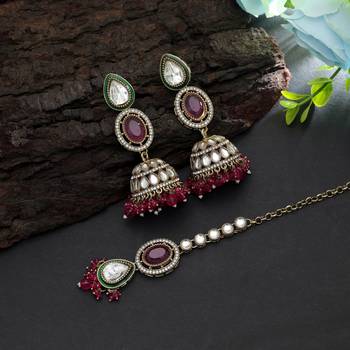 Rani color kundan earrings tikka set 1