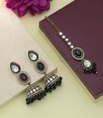 Black color kundan earrings tikka set