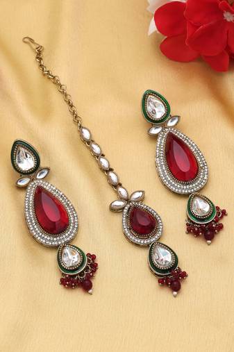 Maroon color kundan earrings tikka set