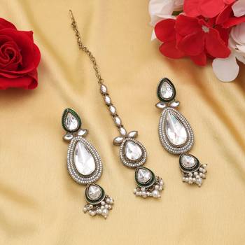 White color kundan earrings tikka set 1