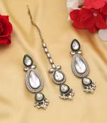 White color kundan earrings tikka set