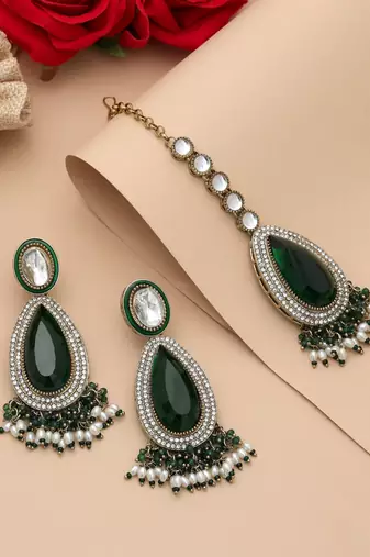 Green color kundan earrings tikka set