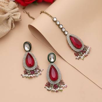Multi color kundan earrings tikka set 1