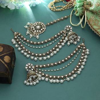 White color mirror kundan earrings tikka set 1