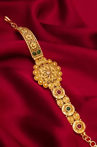 oval floral emerald bracelet