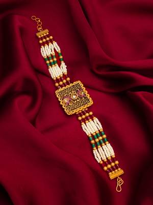 kundan pearl bead bracelet 1