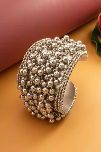 silver ball cluster bangle
