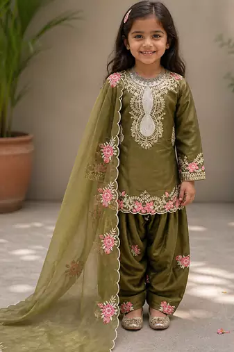 Natural crepe  embroidery green readymade salwar suit