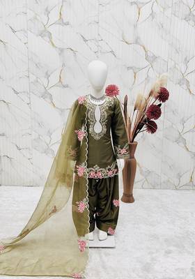 Natural crepe  embroidery green readymade salwar suit 2