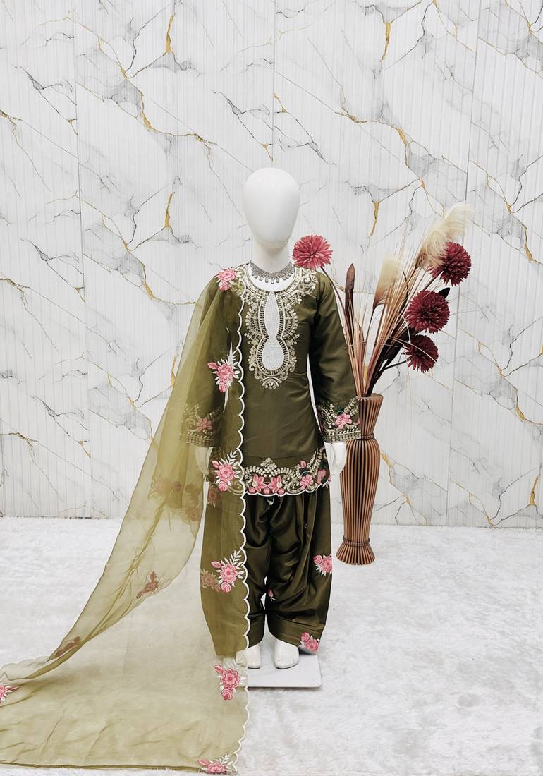 Natural crepe  embroidery green readymade salwar suit