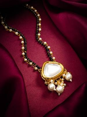kundan pearl drop mangalsutra set 4