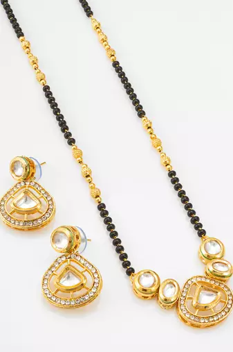kundan mangalsutra set with black beads chain and crystal studded earrings