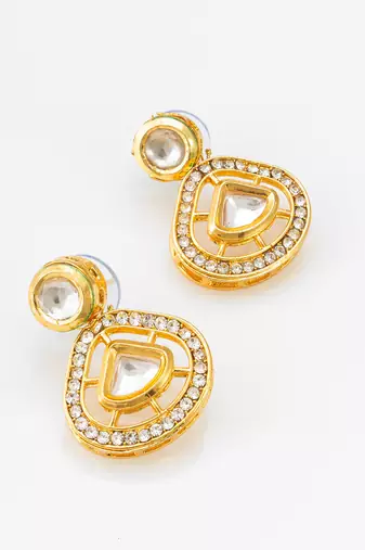 kundan mangalsutra set with black beads chain and crystal studded earrings