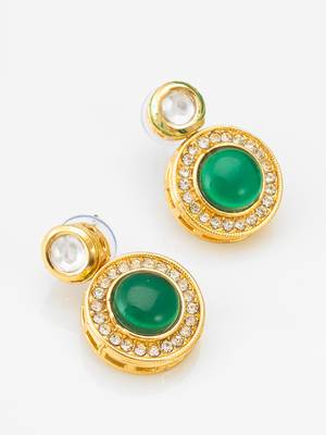 kundan mangalsutra set with green stone circular pendant and crystal earrings 3