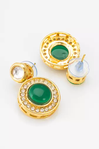 kundan mangalsutra set with green stone circular pendant and crystal earrings