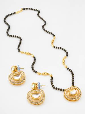 kundan mangalsutra set with  polki pendant and crystal studded circular earrings 1