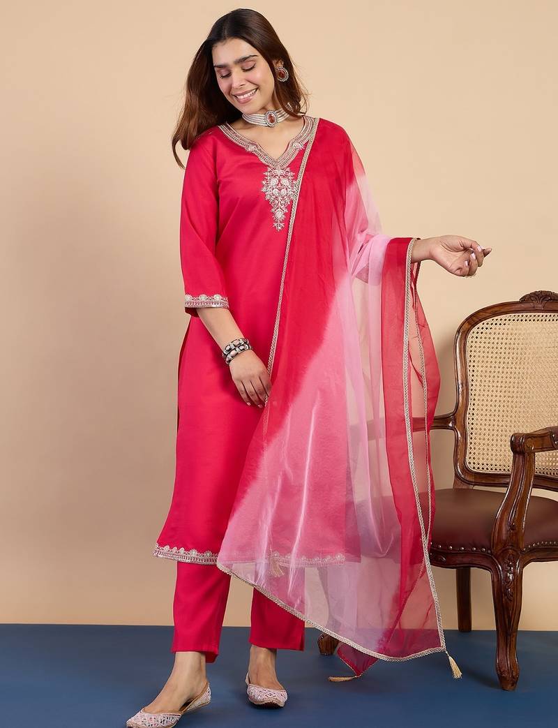 Women’s floral embroidery gadwal silk straight kurta pant set with organza dupatta
