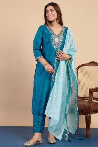 Women’s zora silk kurta pant set with chanderi striped dupatta |