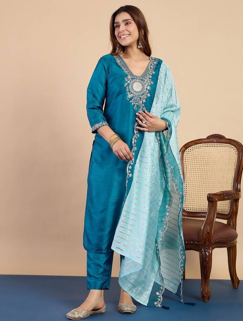 Women’s zora silk kurta pant set with chanderi striped dupatta |