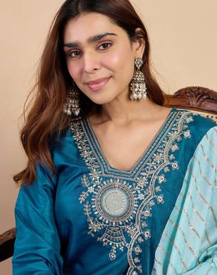 Women   s zora silk blend kurta pant set with chanderi striped dupatta | 3