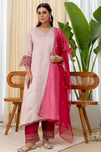 Women   s a-line brownie silk blend blend kurta pant set with embroidered organza dupatta