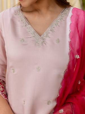 Women   s a-line brownie silk blend blend kurta pant set with embroidered organza dupatta 2