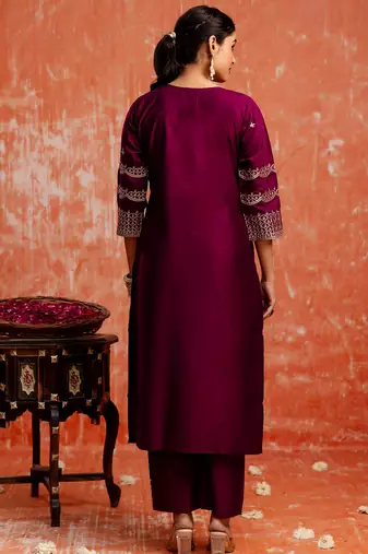 Floral embroidered viscose rayon v neck kurta trouser & dupatta set