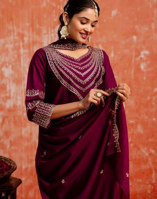 Floral embroidered viscose rayon v neck kurta trouser & dupatta set 3