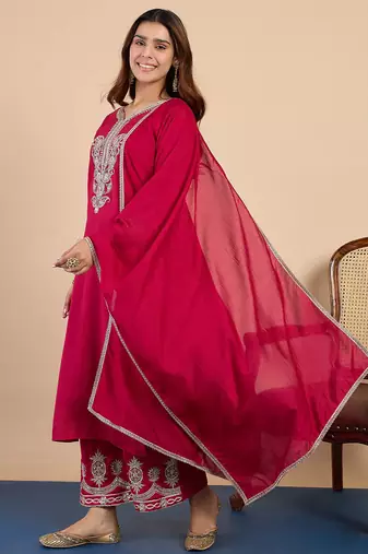 Floral embroidered silk blend blend v neck kurta trouser & dupatta set