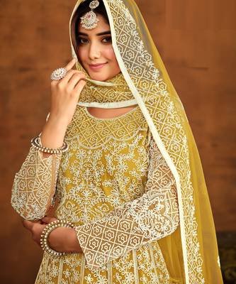 YELLOW HEAVY NET GOWN  4
