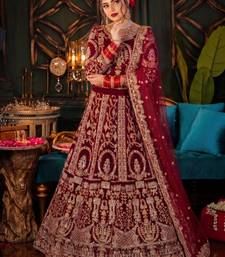 DESIGNER MAROON VELVET FABRIC WEDDING BRIDAL LEHENGA CHOLI SEMI STITCHED