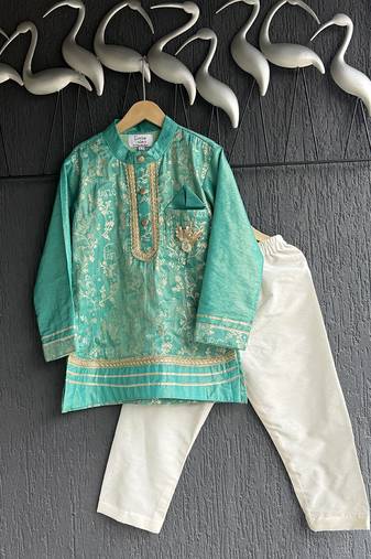 Pastel green embroidered cotton silk kurta set