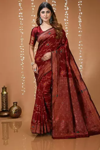 maroon silk blend zari saree with blouse